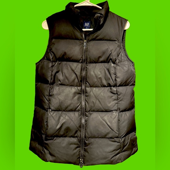 GAP Midnight Black Quilted Vest - Picture 1 of 2